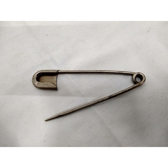 Vintage 1960s 4 1/4" Laundry KI Safety Pins Jumbo Heavy Duty (Made in USA) - Picture 3 of 7